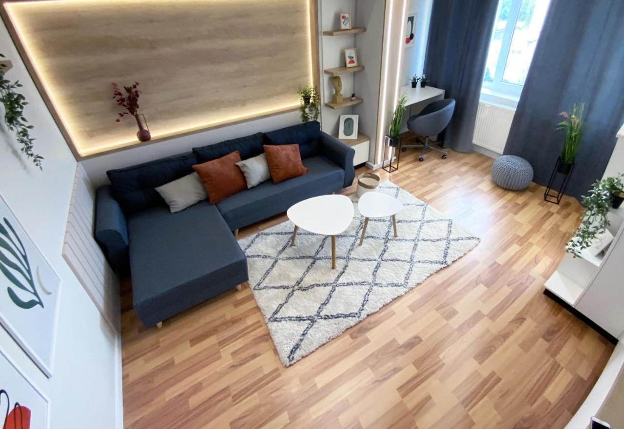 Iulius Loft Apartment Iasi Bagian luar foto